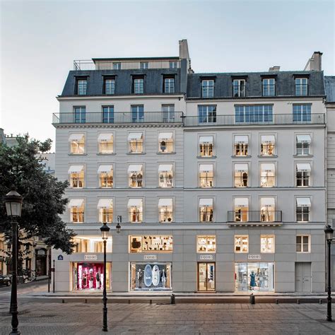 christian dior london office